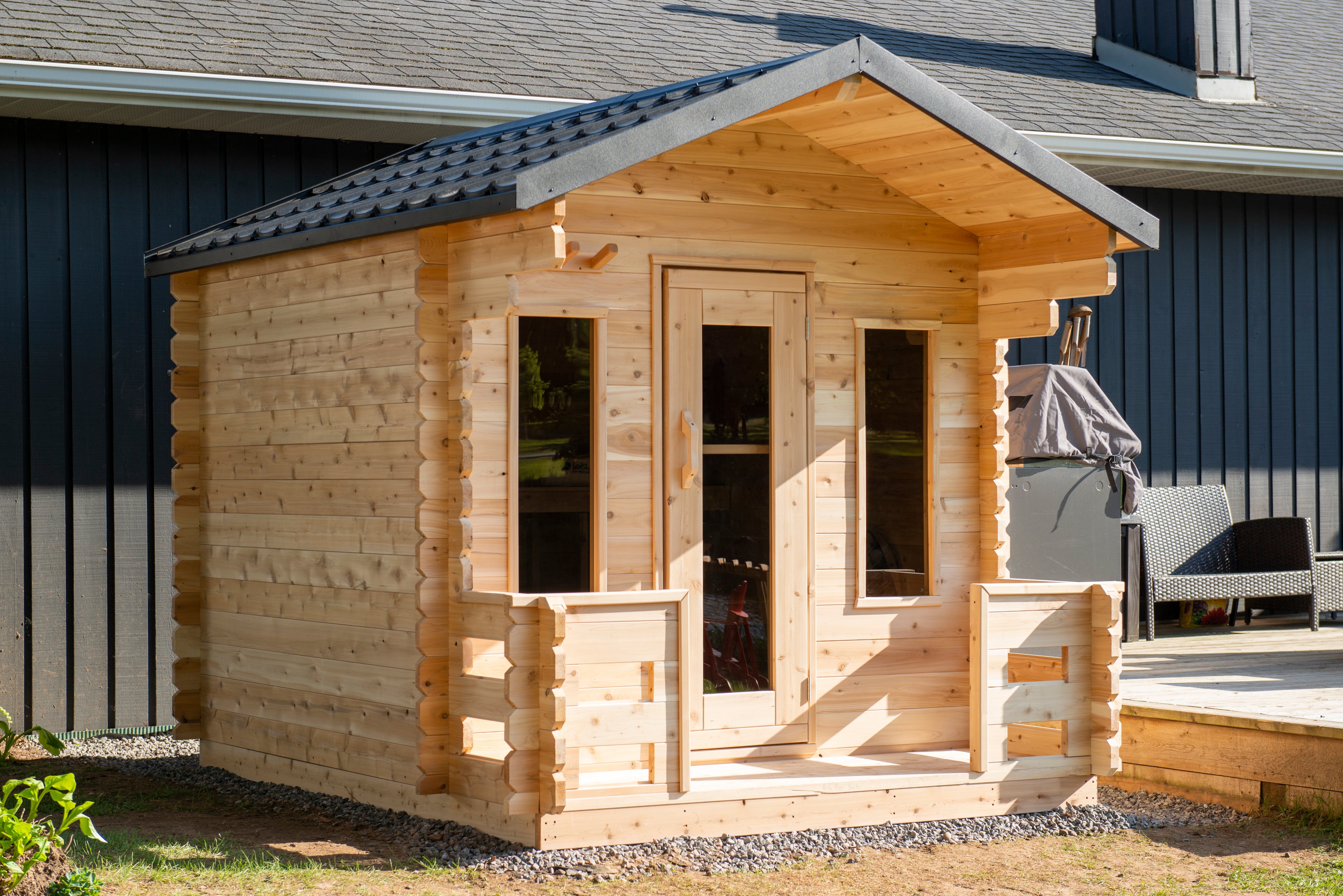 With Porch & No Changeroom